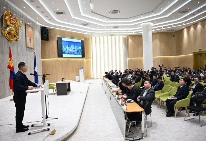 Улаанбаатар хотод хэрэгжиж буй 16 мега төслийн явцын талаар хэлэлцэв