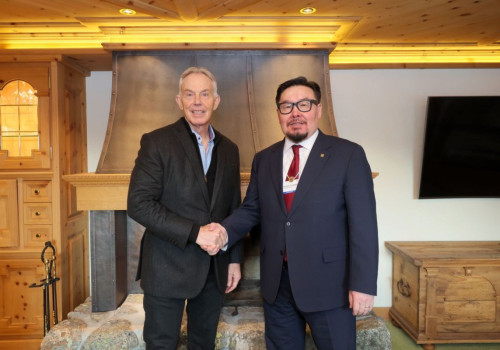 МОНГОЛ УЛСЫН ЕРӨНХИЙ САЙД Г.ЗАНДАНШАТАР, БРИТАНИЙН ЕРӨНХИЙ САЙД АСАН ТОНИ БЛЭЙР НАР ДАВОСТ УУЛЗАВ