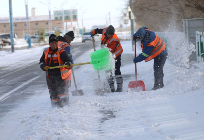 ӨМНӨГОВЬ: Даланзадгад сумыг цэмцгэр байлгахад 30 гаруй хүн тогтмол ажиллаж байна