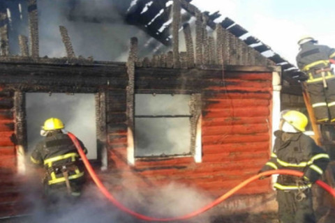 Алба хаагчид 11 иргэний амь насыг авран хамгаалж, 37 иргэнийг утаажилтын бүсээс гаргалаа