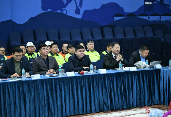 Хагас коксон шахмал түлшний үйлдвэрийн бүтээн байгуулалтын ажлыг эрчимжүүлнэ