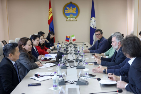 БНИУ-ын Тэргүүний архитектор Лука Бертаччи тэргүүтэй төлөөлөгчдийг хүлээн авч уулзлаа