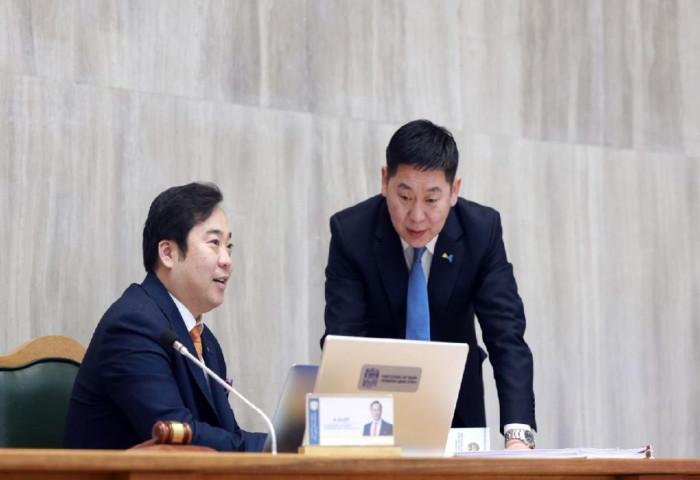 НИТХ-ын ээлжит VI хуралдаанаар Нийслэлийн бодлогын баримт бичгийн төлөвлөгөө, хэрэгжилт, үр дүнг хэлэлцэж байна