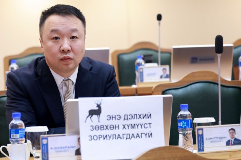 Ж.Энхжаргалан: Хотын эргэн тойрон дахь бүх уулын амыг нийслэлийн мэдэлд шилжүүлж хууль бус бүх хашааг нураах ёстой