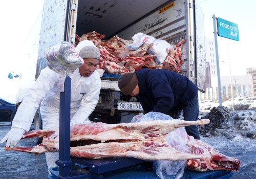 Нөөцийн махыг жижиглэнгээр болон өргөтгөсөн худалдаагаар борлуулж байна