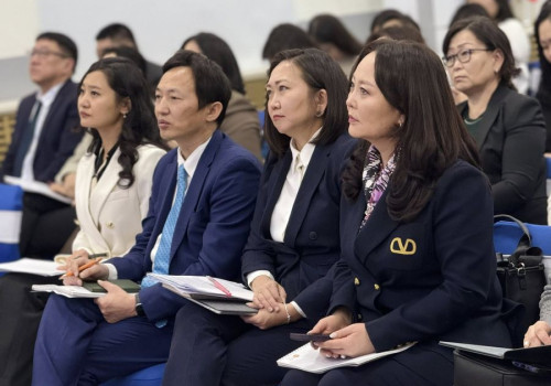 Өсвөр үеийн жирэмслэлт бууруулах шийдлийг хэлэлцэв