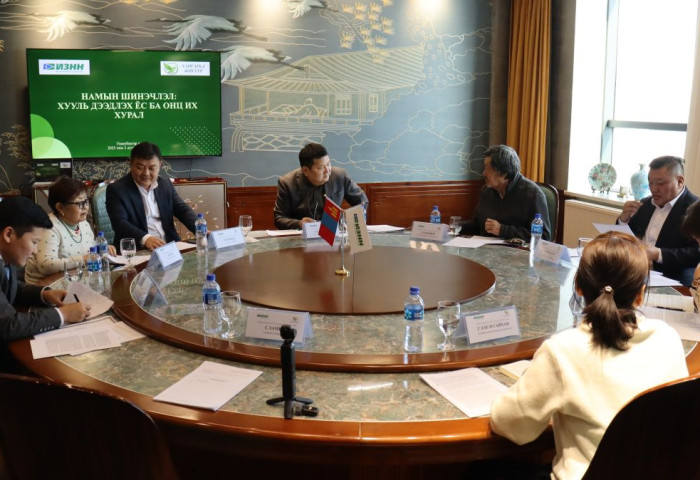 ИЗНН-ын дэргэдэх Хангарьд жигүүрээс Намын Онц их хурлыг хуралдуулах нь зүйтэй гэж үзжээ