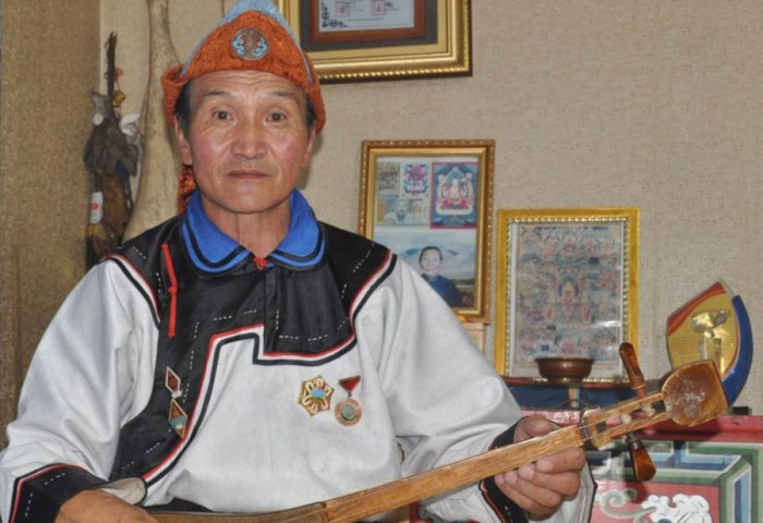 ХОВД: Шилдэг өвлөн уламжлагч, туульч Н.Дамдиндорж 750 гаруй шавь бэлтгэжээ