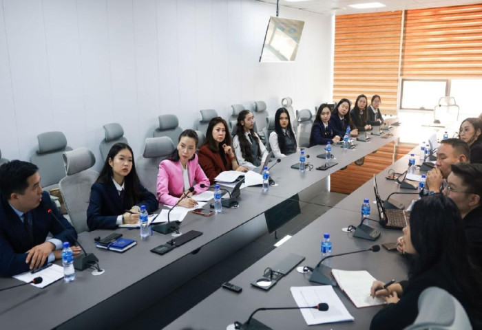 “Өсвөр насны охидыг үе тэнгийн дарамтаас ангид, аюулгүй орчинд суралцах нөхцөлийг бүрдүүлэх“ төслийг хэрэгжүүлэх жишиг сургуулиудыг сонголоо