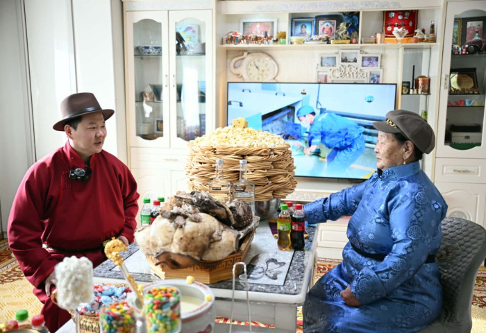 Б.Хандсүрэн: Хийн түлш нь хэрэглэхэд хялбар, үнс тоосгүй учраас цэвэрхэн байна