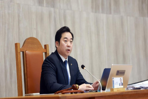 НИТХ-ын ээлжит бус Х хуралдаанаар нийслэлийн 2026 оны төсвийн тодотголыг хэлэлцэж байна