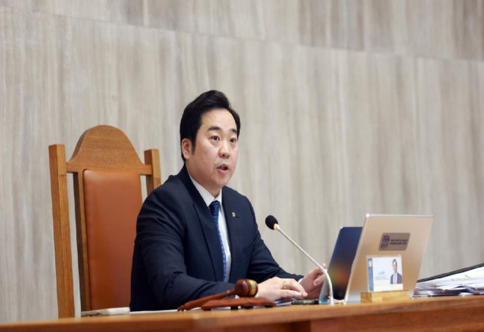 НИТХ-ын ээлжит бус Х хуралдаанаар нийслэлийн 2026 оны төсвийн тодотголыг хэлэлцэж байна