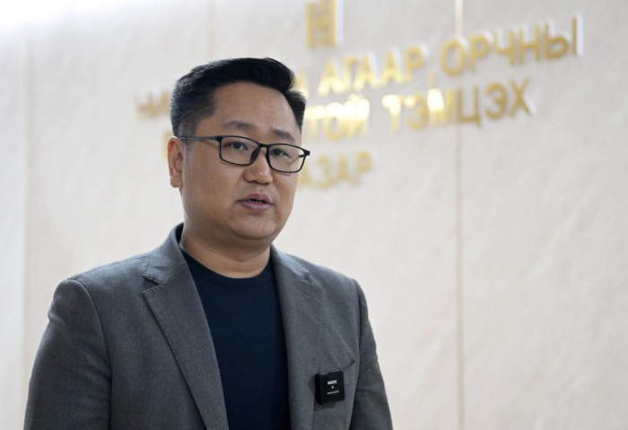 Д.Мөнхбаатар: Ирэх сарын 1-нээс “Сайн” карт ашиглахыг зогсоож, түлш худалдан авахад Хотула аппликейшн ашиглана