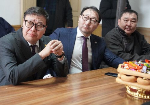 ЗУРГААН ЖИЛ ГАЦСАН РЭНЧИНЛХҮМБЭ СУМЫН СУРГУУЛИЙН БАРИЛГЫГ ДУУСГАХ САНХҮҮЖИЛТИЙГ АХБ-ААС ХӨНГӨЛӨЛТТЭЙ ЗЭЭЛЭЭР ШИЙДВЭРЛЭЛЭЭ