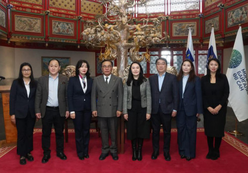 БАЙГАЛЬ ОРЧИНД ЭЭЛТЭЙ ТОГТВОРТОЙ АЯЛАЛ ЖУУЛЧЛАЛЫГ ХӨГЖҮҮЛЭХ СТРАТЕГИЙН ХАМТЫН АЖИЛЛАГАА ЭХЭЛЛЭЭ