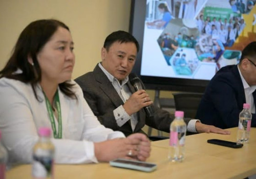 ЭРҮҮЛ МЭНДИЙН САЙД Ж.ЧИНБҮРЭН ХАРХОРИН СУМЫН НЭГДСЭН ЭМНЭЛГЭЭС ӨНӨӨДРИЙН АЖЛАА ЭХЛҮҮЛЭВ