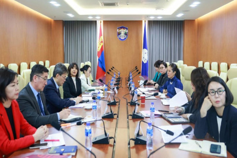 НИТХ-ЫН ХҮНИЙ ХӨГЖЛИЙН ХОРОО ЖЕНДЭРИЙН ҮНДЭСНИЙ ХОРООТОЙ ХАМТРАН ЭРЧҮҮДИЙН АСУУДЛЫГ ОНЦГОЙЛОН ХЭЛЭЛЦЭВ