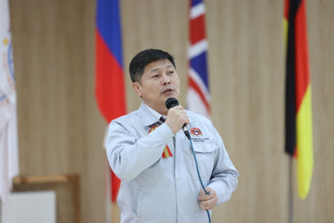 Ерөнхий боловсролын 23 дугаар сургууль усан бассейн бүхий спорт цогцолбортой анхны улсын сургууль боллоо