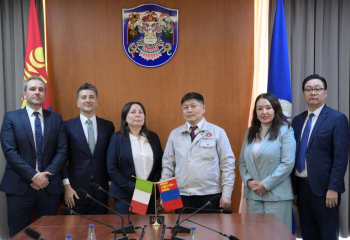 Хотын дарга Х.Нямбаатар Итали Улсаас Монгол Улсад суугаа Онц бөгөөд бүрэн Эрхт Элчин сайд Жованна Пиккарретатай уулзлаа