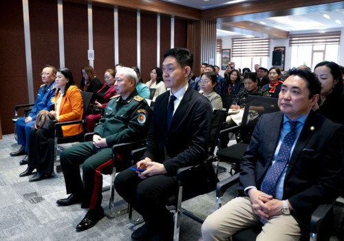 Гамшгаас хамгаалах мэдлэг ойлголт өгөх “Боосай карт” тоглоомыг хүлээлгэн өглөө