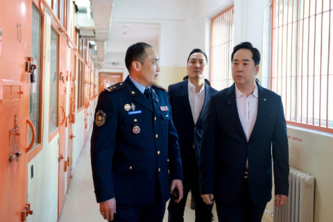 НИТХ-ЫН ДАРГА А.БАЯР 461 ДҮГЭЭР ХААЛТТАЙ ХОРИХ АНГИД АЖИЛЛАЛАА