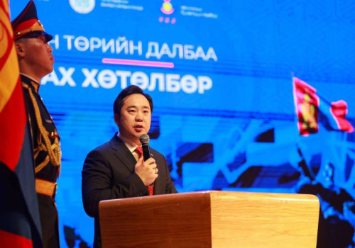 А.БАЯР: ТӨРИЙН ДАЛБААГАА ДАВАА ГАРАГИЙН ӨГЛӨӨ МАНДУУЛЖ, БААСАН ГАРАГТ БУУЛГАХЫН ТУЛД СУРАГЧИД ХИЧЭЭЛ ТАСАЛДАГГҮЙ БОЛСНЫГ БАГШ НАР ХЭЛЛЭЭ