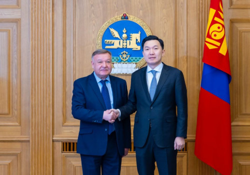 ЕРӨНХИЙ САЙД Н.УЧРАЛ ОХУ-ААС МОНГОЛ УЛСАД СУУГАА ЭЛЧИН САЙД А.Н.ЕВСИКОВТОЙ УУЛЗАВ