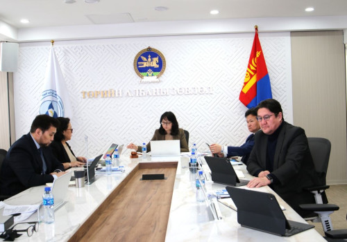 ТӨРИЙН АЛБАНЫ ЗӨВЛӨЛИЙН 14 ДҮГЭЭР ХУРАЛДААН БОЛЛОО