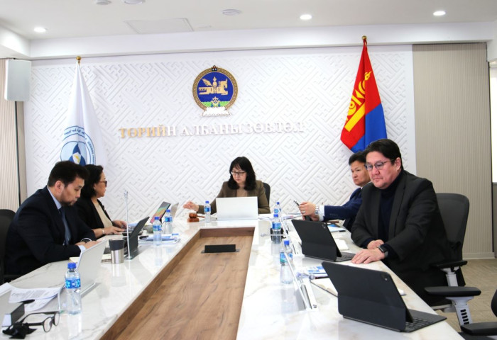 ТӨРИЙН АЛБАНЫ ЗӨВЛӨЛИЙН 14 ДҮГЭЭР ХУРАЛДААН БОЛЛОО