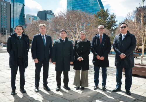 Нийслэлийн Засаг дарга бөгөөд Улаанбаатар хотын Захирагч Х.Нямбаатар Цөлжилттэй тэмцэх тухай НҮБ-ын конвенцын гүйцэтгэх нарийн бичгийн дарга Ясмин Фуадтай уулзлаа