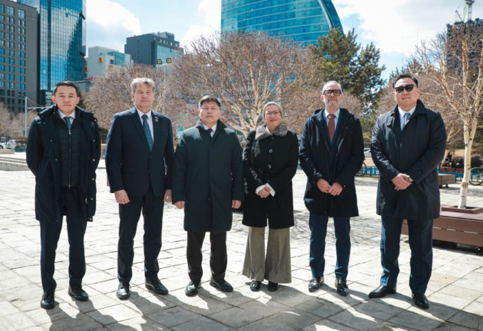 Нийслэлийн Засаг дарга бөгөөд Улаанбаатар хотын Захирагч Х.Нямбаатар Цөлжилттэй тэмцэх тухай НҮБ-ын конвенцын гүйцэтгэх нарийн бичгийн дарга Ясмин Фуадтай уулзлаа