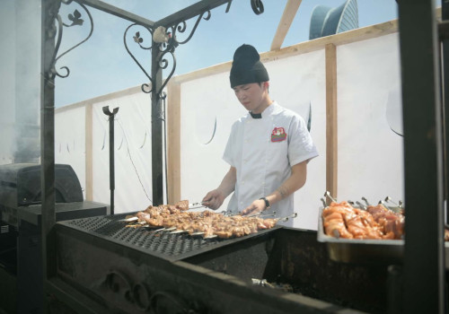 “UB food festival” олон улсын хоолны өдөрлөгт 30 аж ахуйн нэгж 18 үндэстний хоол, зуушаар үйлчилж байна