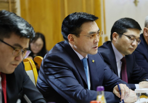 С.АМАРСАЙХАН: “ХУУЛЬЧ, ӨМГӨӨЛӨГЧДИЙН ӨМНӨ ТУЛГАМДСАН АСУУДЛУУДЫГ ШИЙДВЭРЛЭХЭД АНХААРЧ АЖИЛЛАНА”