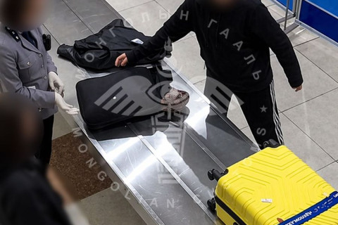 417 грамм метамфетаминыг улсын хилээр хууль бусаар нэвтрүүлэхийг завдсан үйлдлийг илрүүлж, таслан зогсоожээ