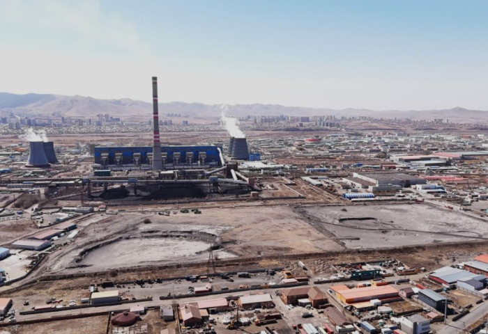 “Дулааны тавдугаар цахилгаан станц” төсөл хэрэгжих талбайн үнсийг зөөж эхэллээ