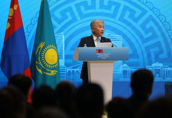 Ерөнхийлөгчийн айлчлал: Аж ахуйн нэгжүүд эхний шатанд 20 гаруй сая ам.долларын гэрээ байгууллаа