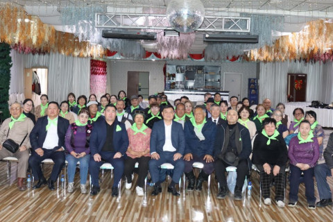 ​​​​​​​ ИЗНН-ын ахмад гишүүд оролцсон хэлэлцүүлэг боллоо