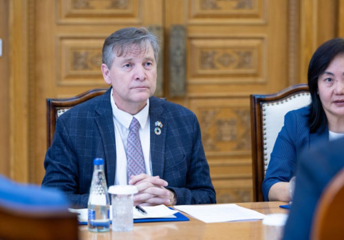 Сэргээгдэх эрчим хүчний чиглэлээр хэрэгжүүлж буй Засгийн газрын бодлогыг сайшаав