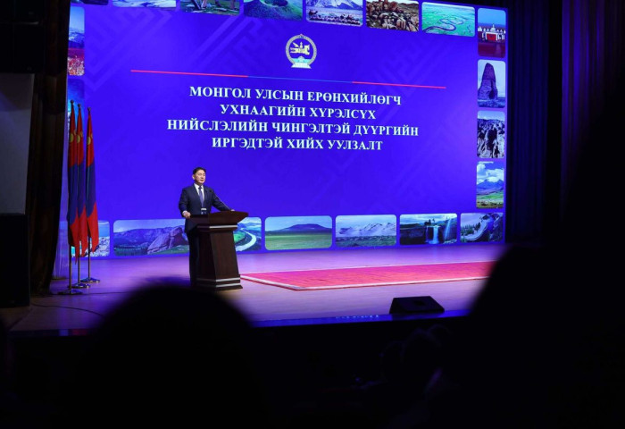 Ерөнхийлөгч У.Хүрэлсүх Чингэлтэй дүүргийн иргэдтэй уулзлаа