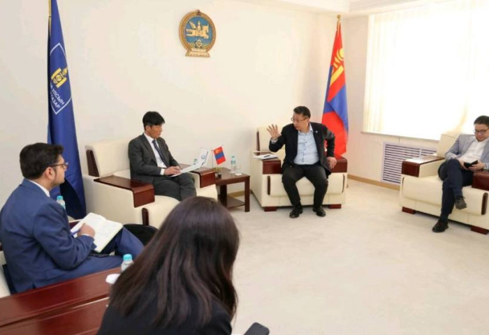 Сургуулийн ачааллыг бууруулж, төрөлжсөн ахлах болон хотхоны бага сургууль байгуулна