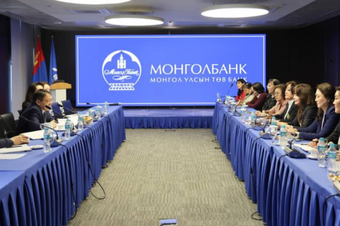 Монголбанк Санхүү банкны эмэгтэйчүүдийн холбоог дэмжиж ажиллана