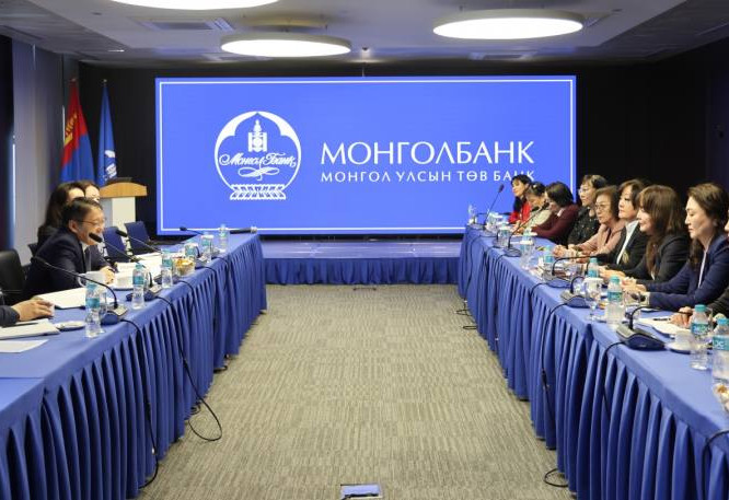 Монголбанк Санхүү банкны эмэгтэйчүүдийн холбоог дэмжиж ажиллана