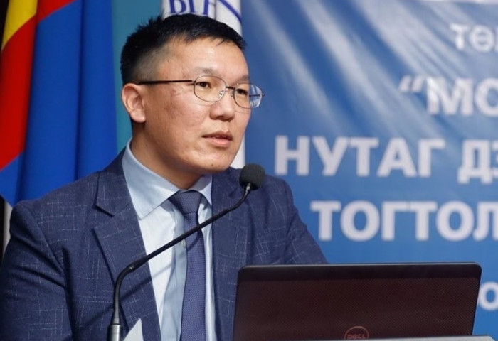 Хуульч Л.Галбаатар: Эрүүгийн хуульд оруулах гэж буй “Гүтгэх” заалт албан тушаалтныг хамгаалсан “далд” заалтуудтай байна