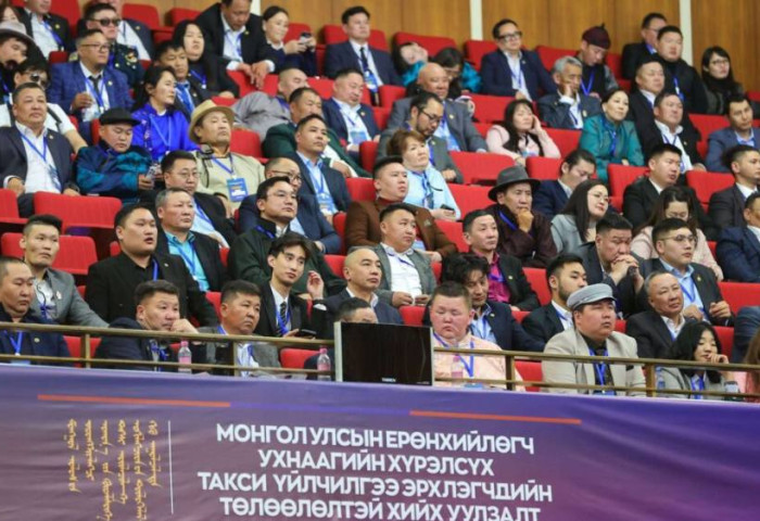 Жолооч нарыг төрийн үйлчилгээ, захиалгат, жуулчин тээвэрт хамруулж, тогтмол орлоготой болгоход дэмжлэг үзүүлэхийг хүсэв