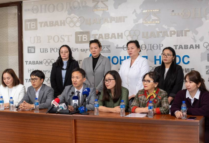 Өрхийн эмч нар төрийн давхардсан үүрэг, тайлангаас чөлөөлөхийг хүсэв