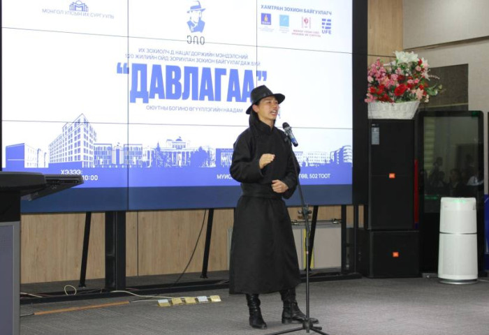 Д.Нацагдоржийн нэрэмжит “Давлагаа” наадамд 50 гаруй оюутан уран бүтээлээ ирүүлжээ