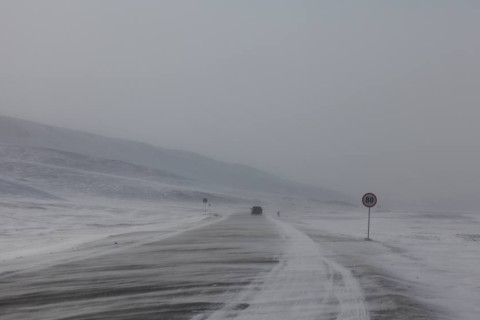 Хангайн уулархаг нутгаар цас орно