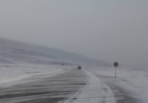 Хангайн уулархаг нутгаар цас орно