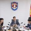 УИХ-аар “Улаанбаатар хотын 2040 он хүртэлх хөгжлийн ерөнхий төлөвлөгөө” батлагдах хүртэл нийслэлийн иргэнд шинээр газар олгохыг түр зогсоосон
