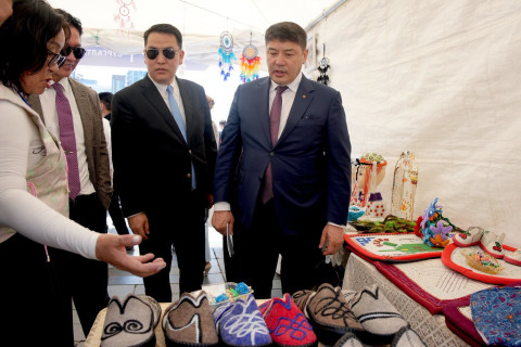 Гэр бүл, хөдөлмөр, нийгмийн хамгааллын салбарын “Нээлттэй өдөрлөг“ Сүхбаатарын талбайд болж байна